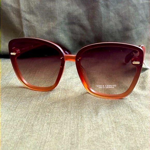 Brand New Vince Camuto Oversized Cat Eye Sunglasses Translucent Frame Gradient - Picture 1 of 16